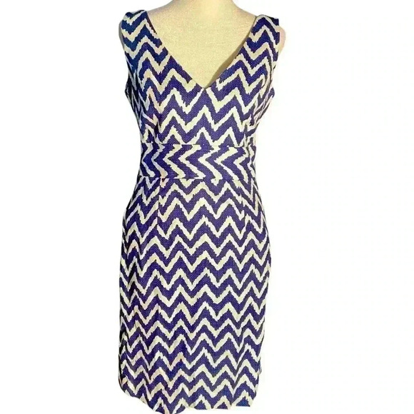 MILLY OF NEW YORK Chevron Striped Navy & White V-Neck A-Line Dress Size 10 - Picture 1 of 10